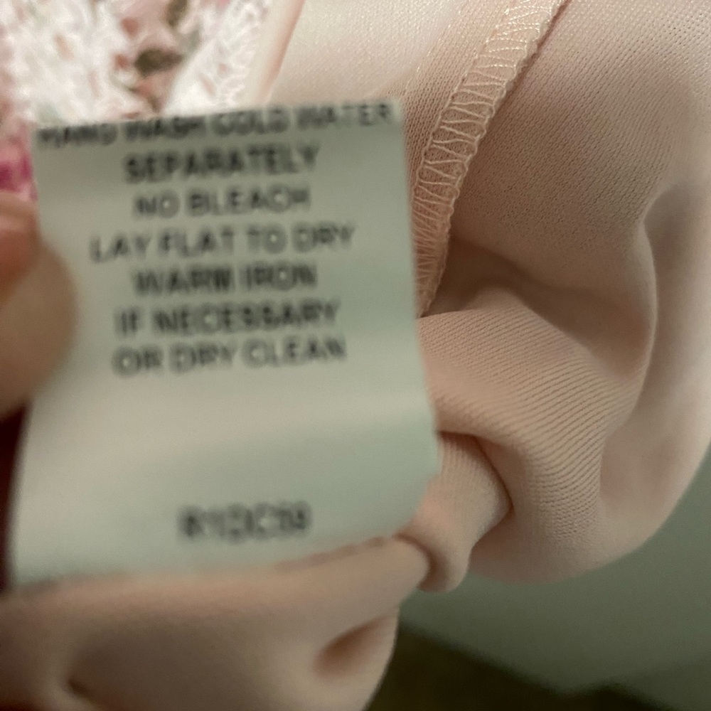 EUC! Rabbit Rabbit Rabbit Pink Floral Lace-Texture Long Sleeve Midi Dress Large - Picture 4 of 4